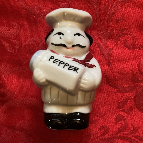 Italian salt and pepper shakers with toothpick holder - Picture 6 of 8